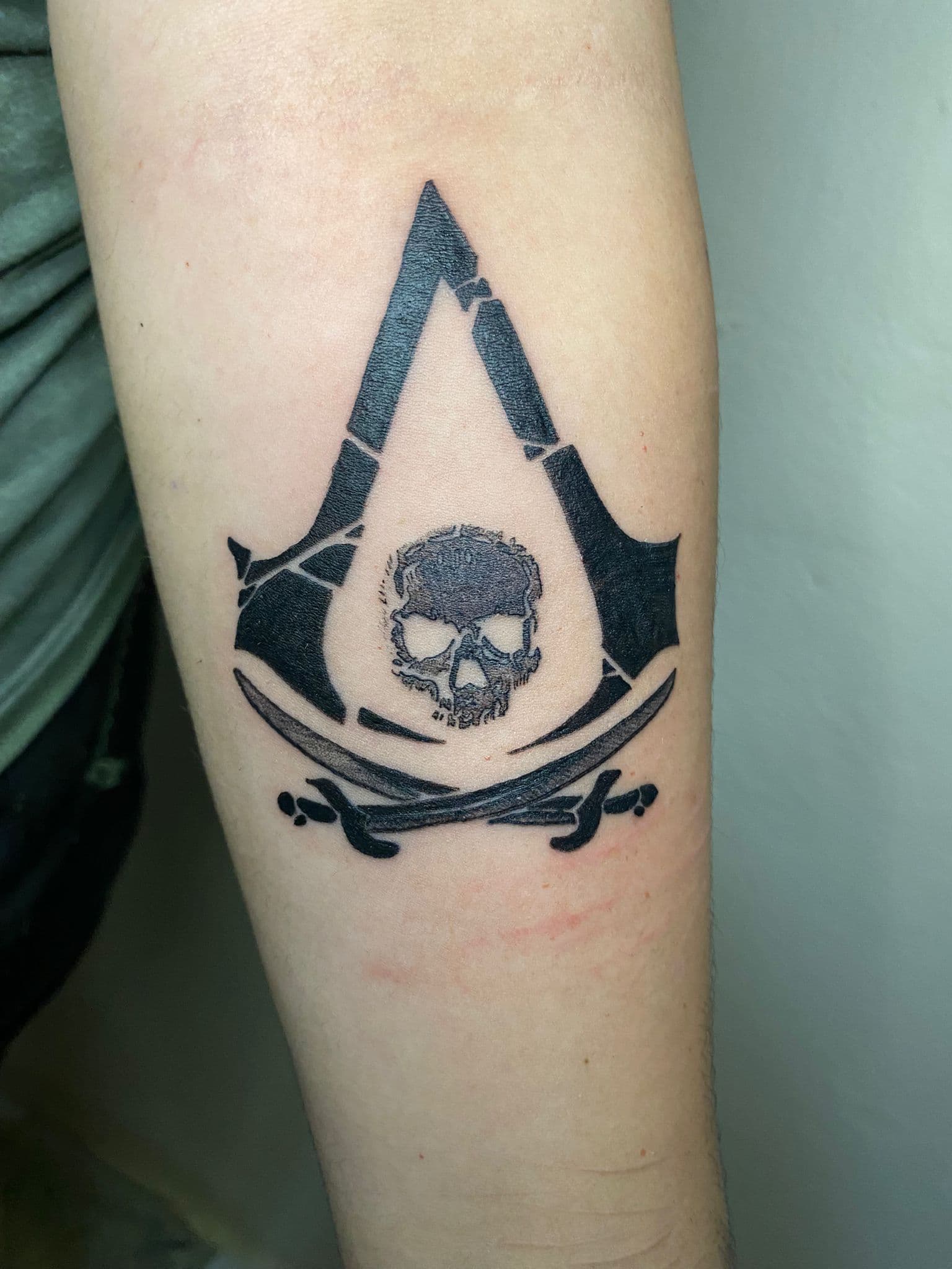 Assassin's Creed logo mixing 3 editions of the game with solid glack and dotwork. Design made by my client.