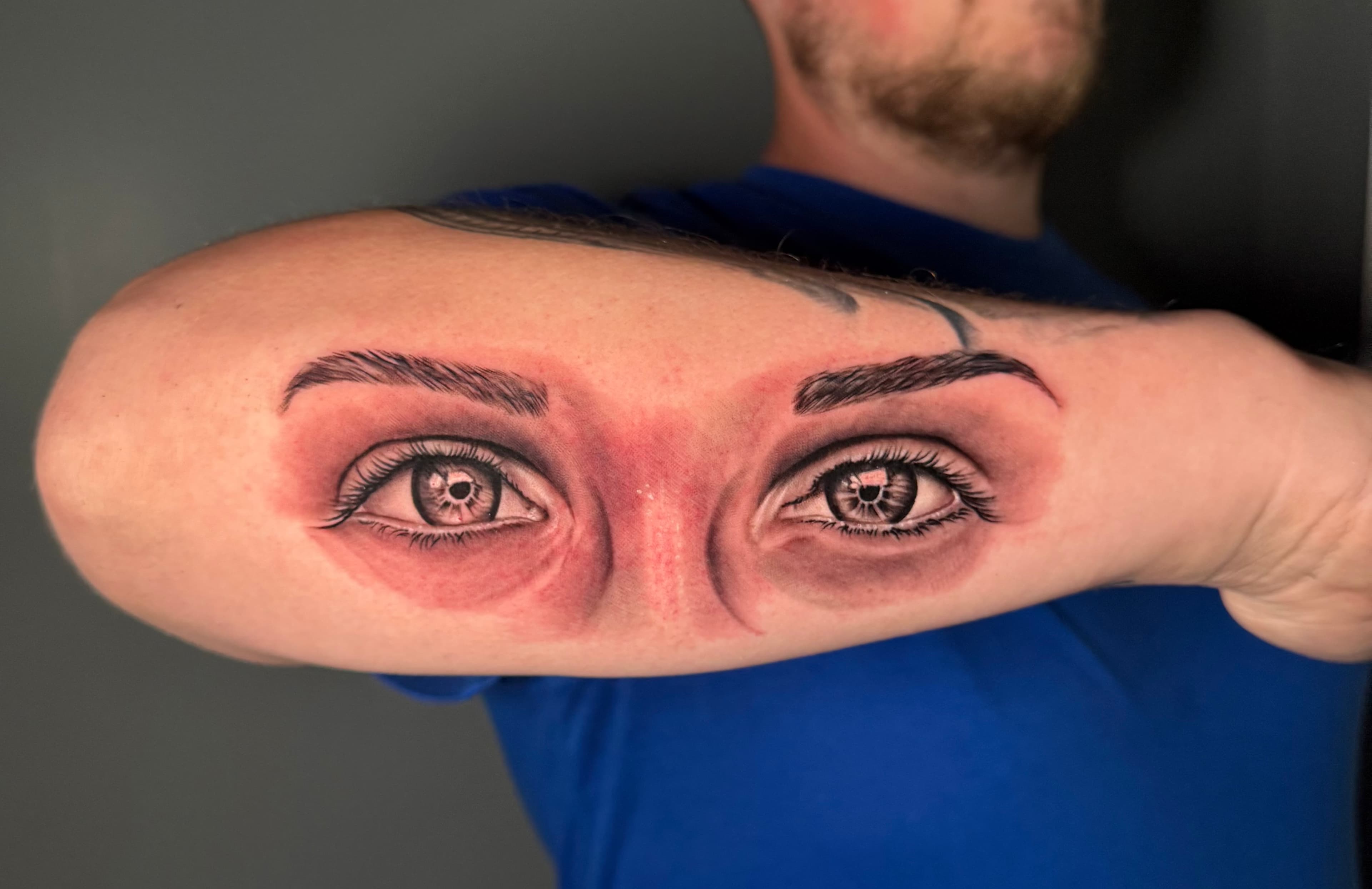 Eyes tattoos